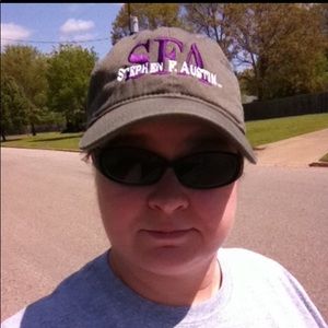 Meet your Posher, Donna